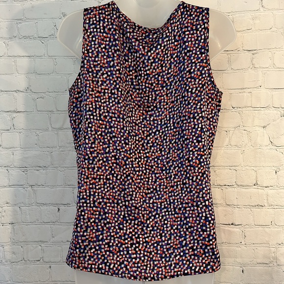 The Limited light blouse with hook in front - Picture 4 of 8